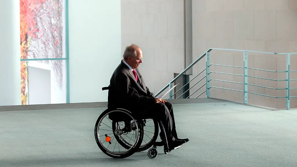 2ud03705-jpg7111610733667256027