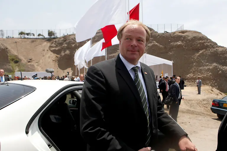 2u975545-jpg4903392624234423123