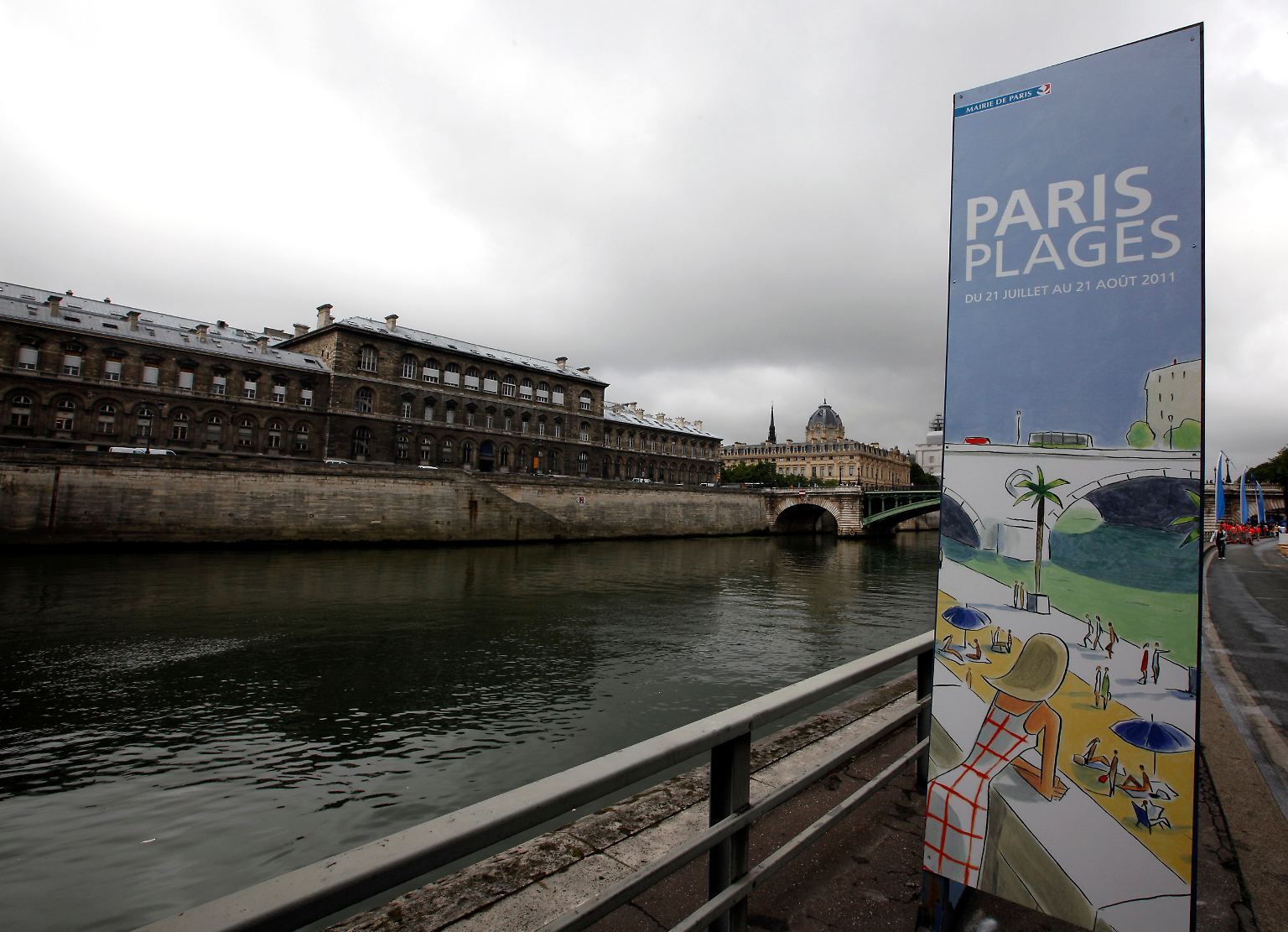 In Paris war das Wetter in den letzten Tagen offenbar auch nicht so gut ... aber die Idee ist es.