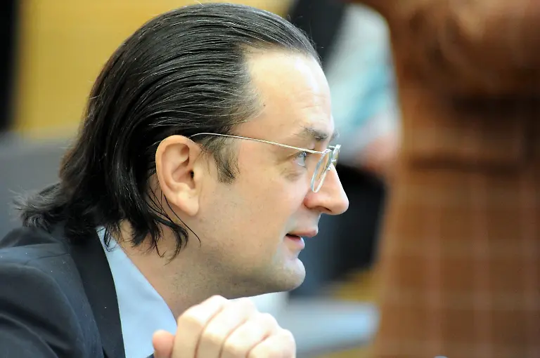 2ubn0720-jpg5551435778569199323