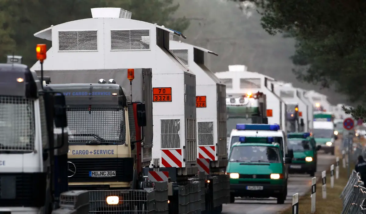 2010-11-09T091951Z-01-FAB01-RTRMDNP-3-GERMANY-NUCLEAR-JPG4519833185820093588