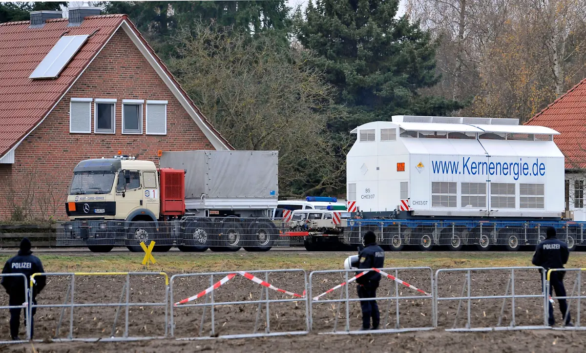 091110APR110-091110APR110-jpg8814583767930363732