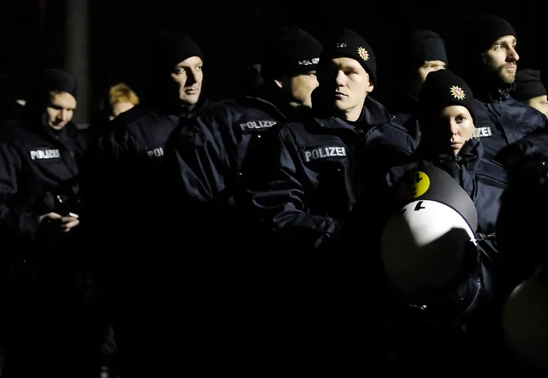 2uc84704-jpg1889630003850157898