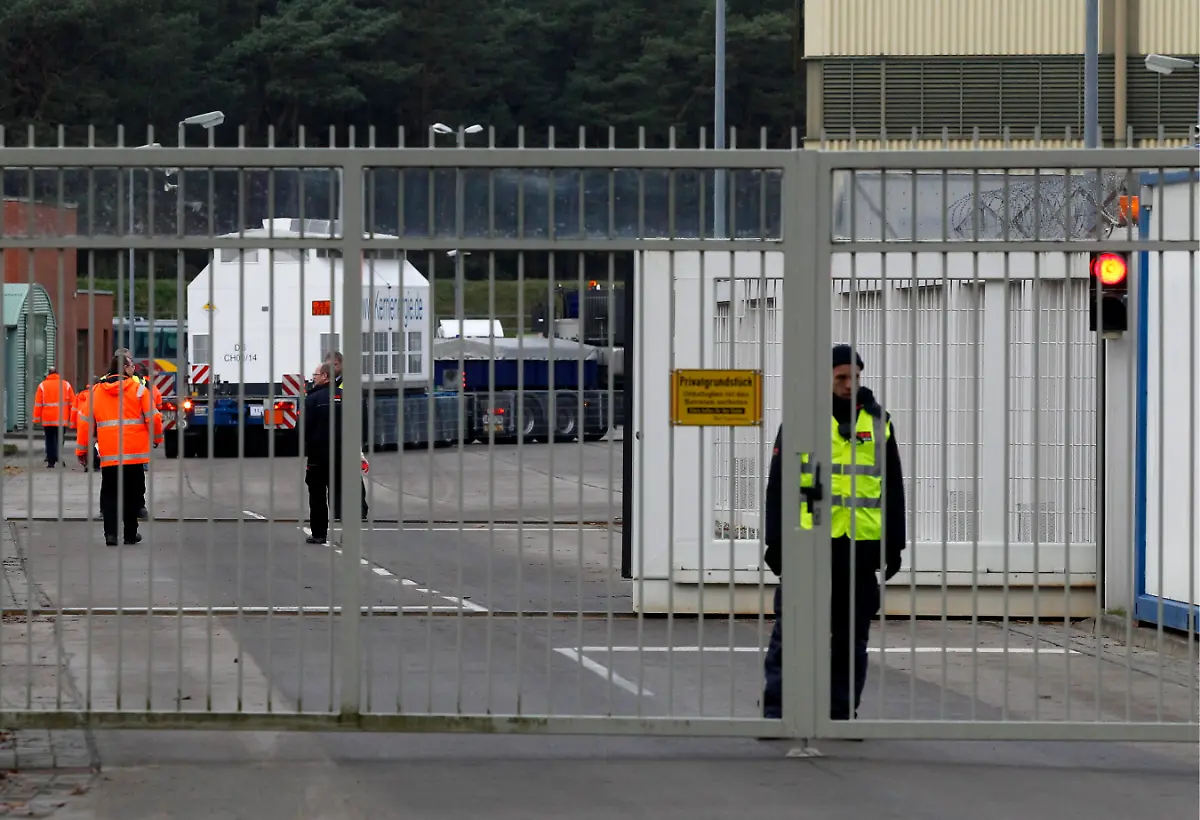 091110HAM328-091110HAM328-jpg3260813610934731697