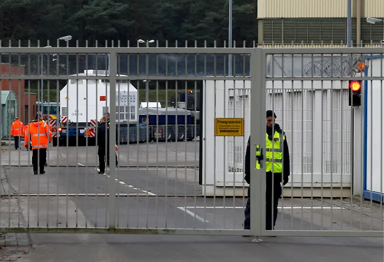 091110HAM328-091110HAM328-jpg3260813610934731697