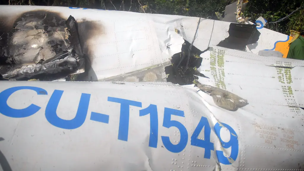 2ua82516-jpg7279926876219869123