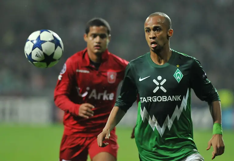 2u7y1230-jpg4843762635976680861