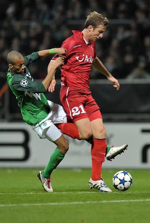 2u7x1521-jpg6923508857675254863