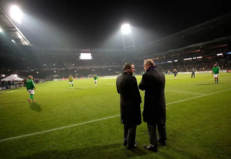 2010-11-02T200716Z-01-CHA103-RTRMDNP-3-SOCCER-CHAMPIONS-JPG3815020316313979168