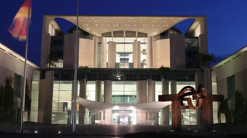 2u7s2122-jpg3588373700547223328