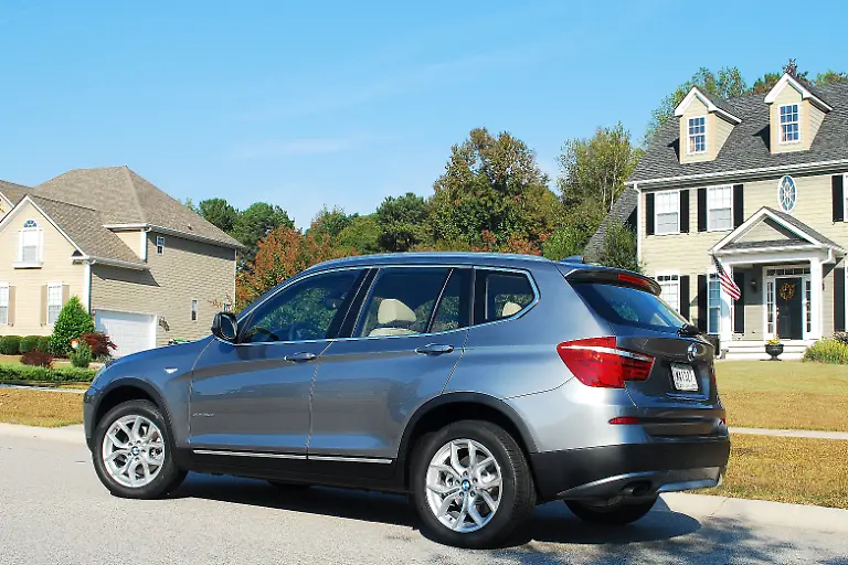 BMW-X3-19-10-2010-16-35-12