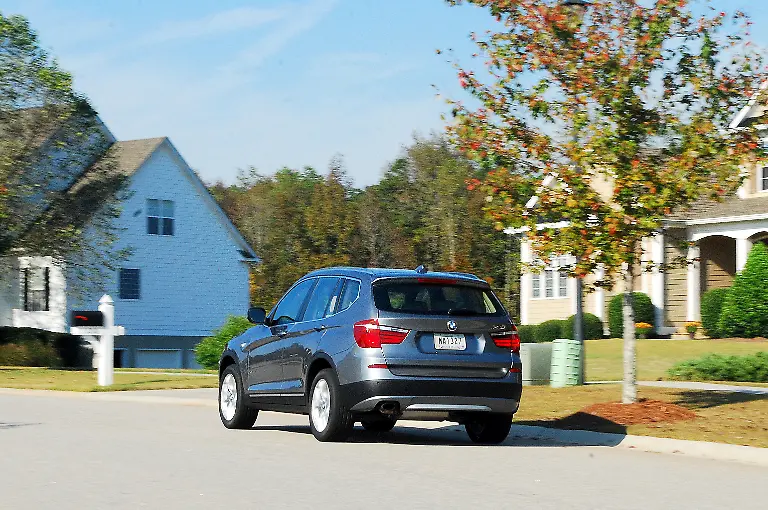 BMW-X3-19-10-2010-16-44-27