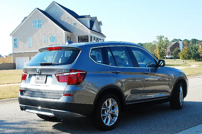 BMW-X3-19-10-2010-16-40-08