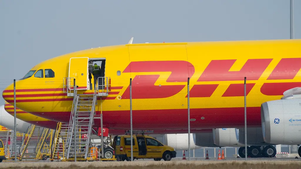 2u6b3002-jpg5291375683031813208