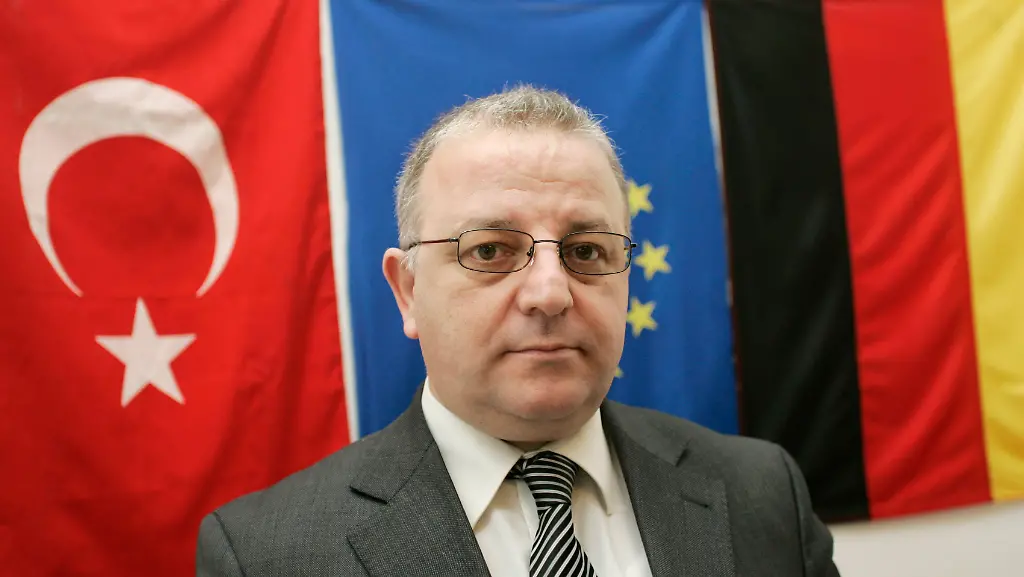 111010REH101-111010REH101-jpg2596680371955192531