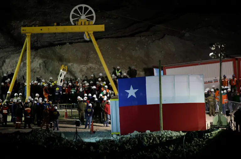 APTOPIX-Chile-Mine-Collapse-CHLM139-jpg4133115819758375436