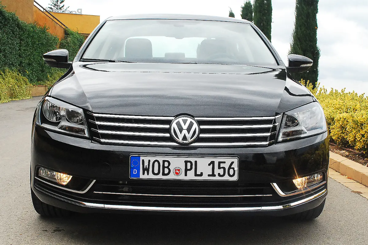 VW-Passat-12-10-2010-14-25-19