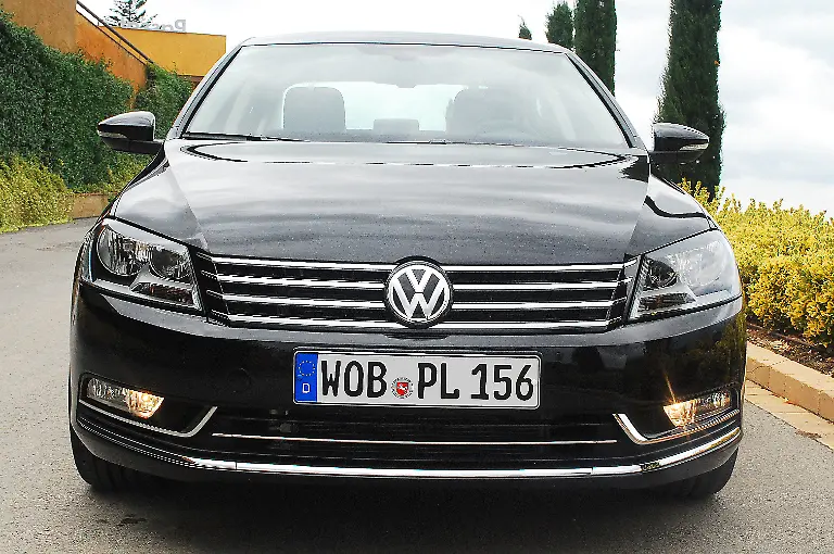 VW-Passat-12-10-2010-14-25-19