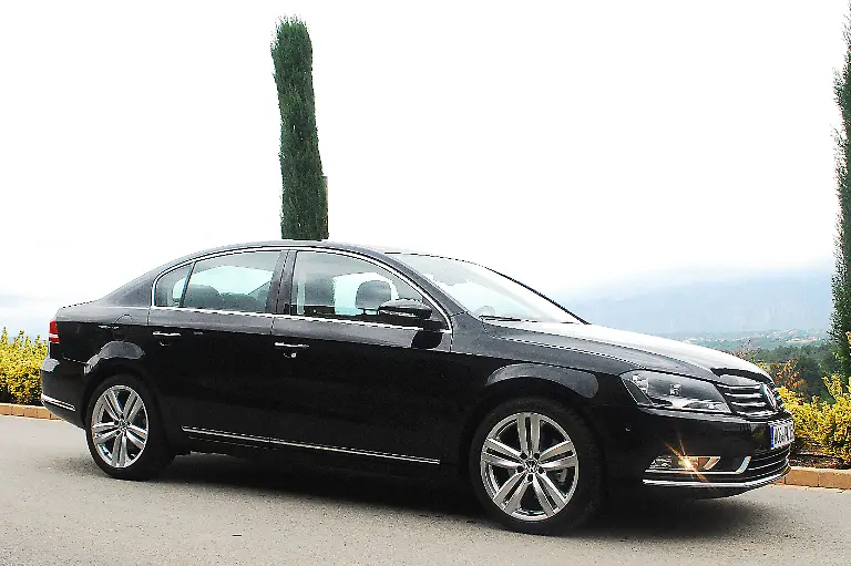 VW-Passat-12-10-2010-14-24-13