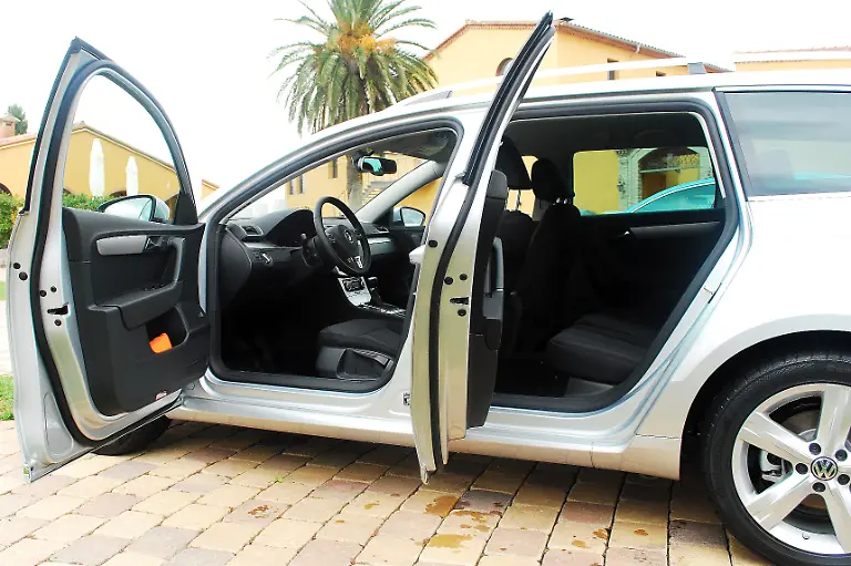 VW-Passat-12-10-2010-13-59-30