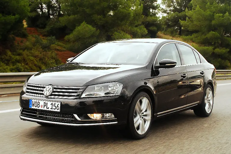 VW-Passat-12-10-2010-12-18-06