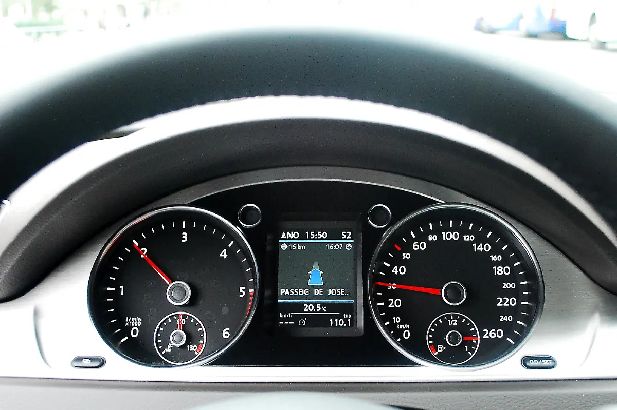 VW-Passat-12-10-2010-16-02-50