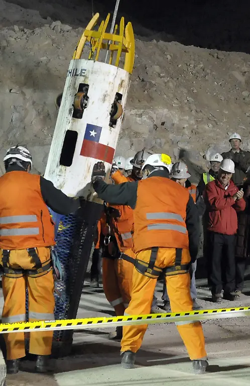 Chile-Mine-Collapse-XLAT156-jpg2990917698128251709