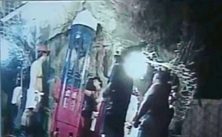 2tu54117-jpg7143367647159611931