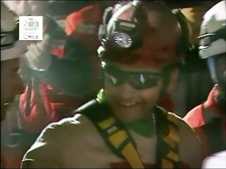 2010-10-13T032913Z-01-WAS315-RTRMDNP-3-CHILE-MINERS-JPG1236924668524004474