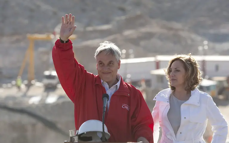 2tu10837-jpg5790577673958501330