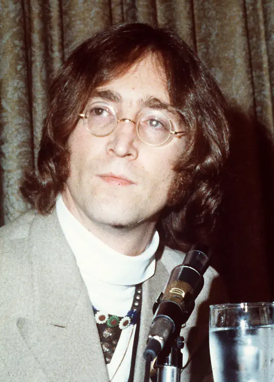 Music-Lennon-70th-Birthday-NY110-jpg8329357198715499234