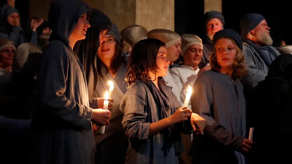 2010-10-04T024124Z-01-REH14-RTRMDNP-3-GERMANY-JPG1985308694724395430