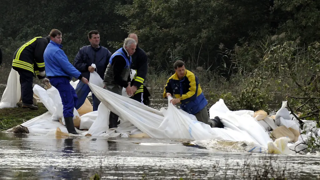 021010BER515-021010BER515-jpg6343411432053871010