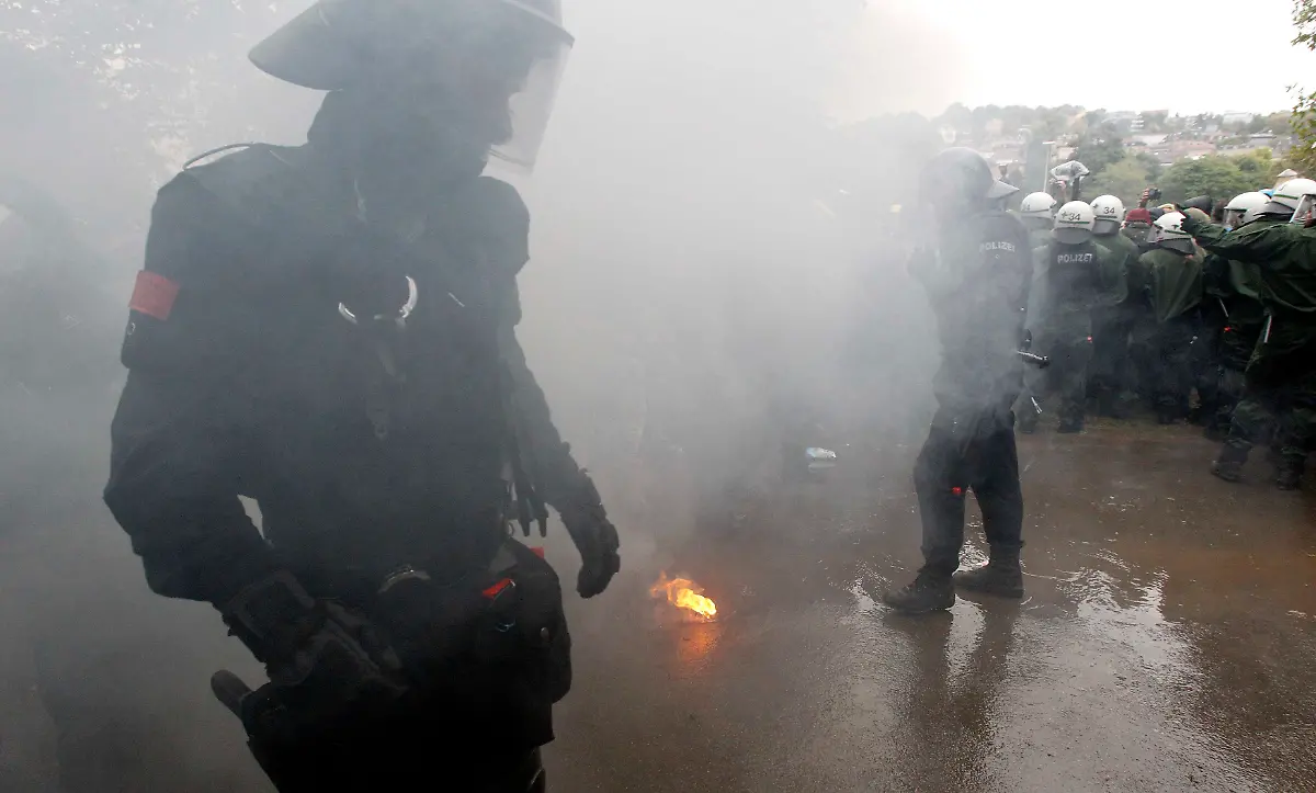 2010-09-30T151431Z-01-MDA41-RTRMDNP-3-GERMANY-JPG3175713461830302525