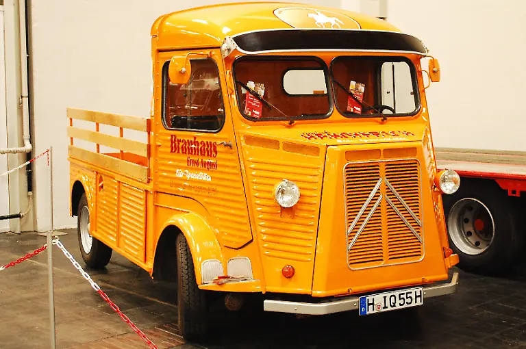 IAA-Historische-Nutzfahrzeuge-21-09-2010-15-52-49