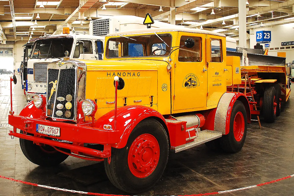 IAA-Historische-Nutzfahrzeuge-21-09-2010-15-52-20