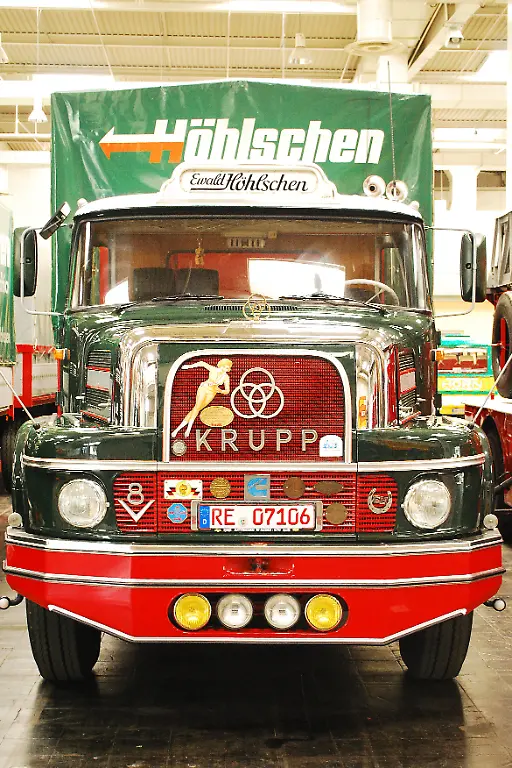 IAA-Historische-Nutzfahrzeuge-21-09-2010-15-51-26