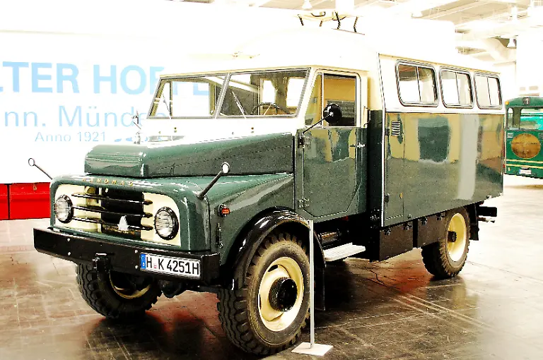 IAA-Historische-Nutzfahrzeuge-21-09-2010-15-47-54