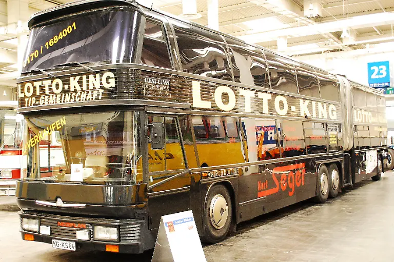 IAA-Historische-Nutzfahrzeuge-21-09-2010-15-45-20