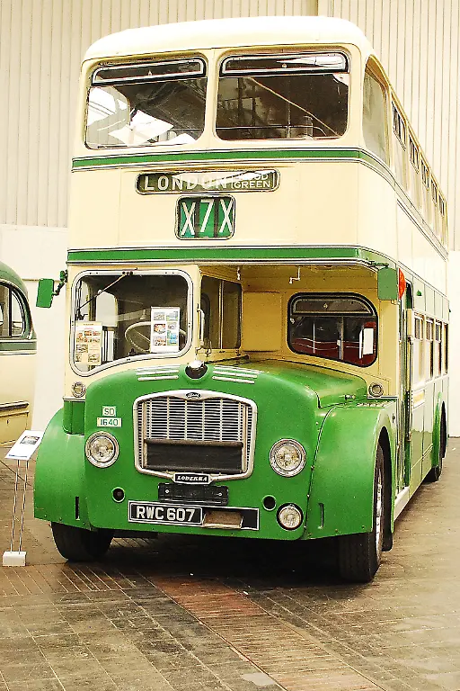 IAA-Historische-Nutzfahrzeuge-21-09-2010-15-40-42