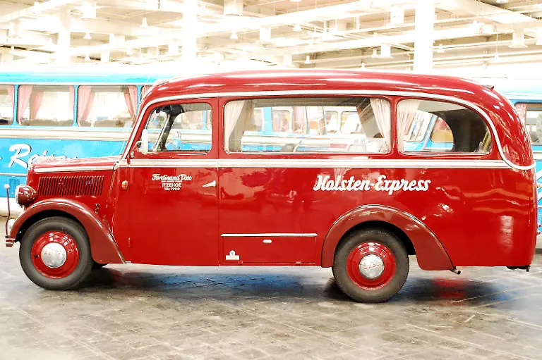 IAA-Historische-Nutzfahrzeuge-21-09-2010-15-36-00