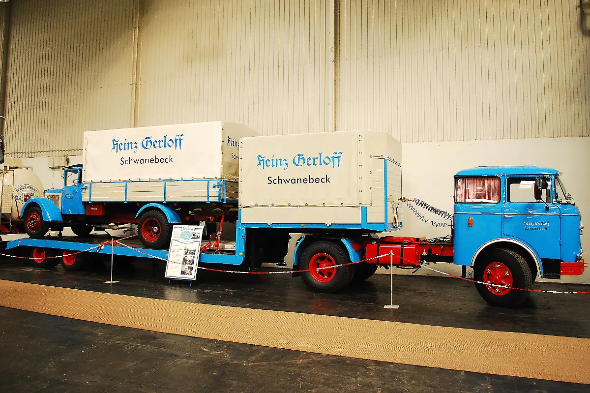 IAA-Historische-Nutzfahrzeuge-21-09-2010-15-35-02