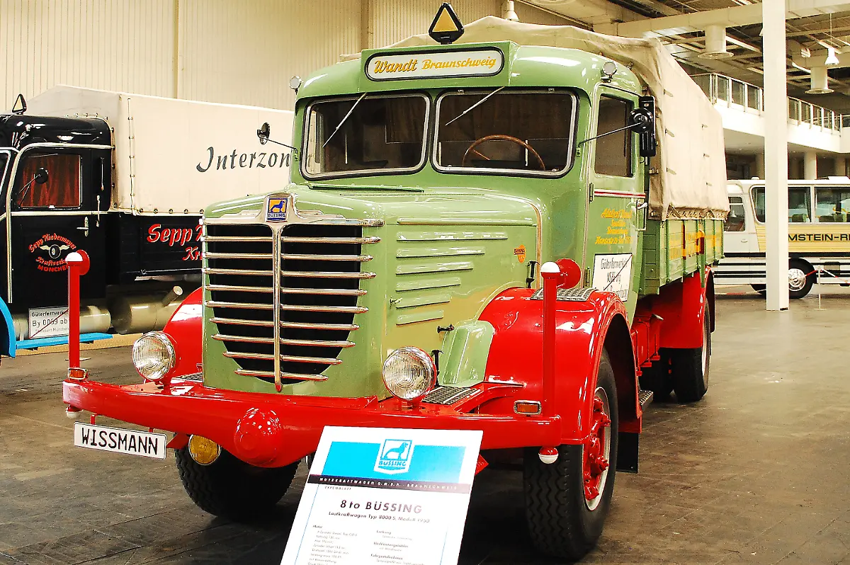 IAA-Historische-Nutzfahrzeuge-21-09-2010-15-56-55