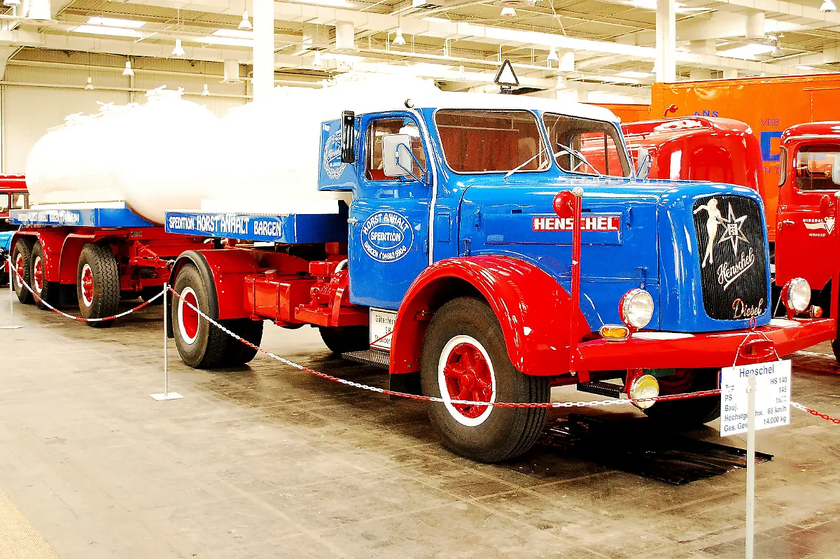 IAA-Historische-Nutzfahrzeuge-21-09-2010-15-55-14