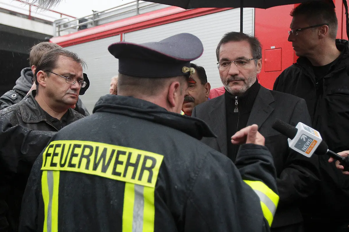 2010-09-26T145009Z-01-AA65-RTRMDNP-3-GERMANY-ACCIDENT-JPG1623190010228364538