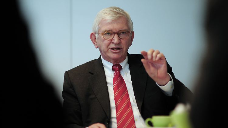 BND-Präsident Ernst Uhrlau: "Rechtsextremismus ist national geprägt."