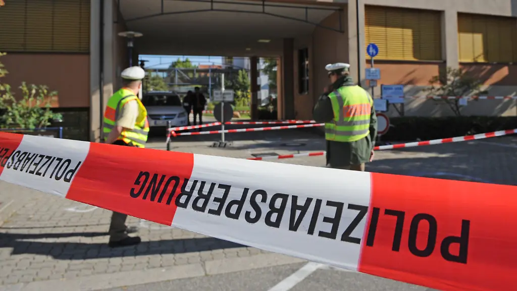 2teb2104-jpg1478072465412025925