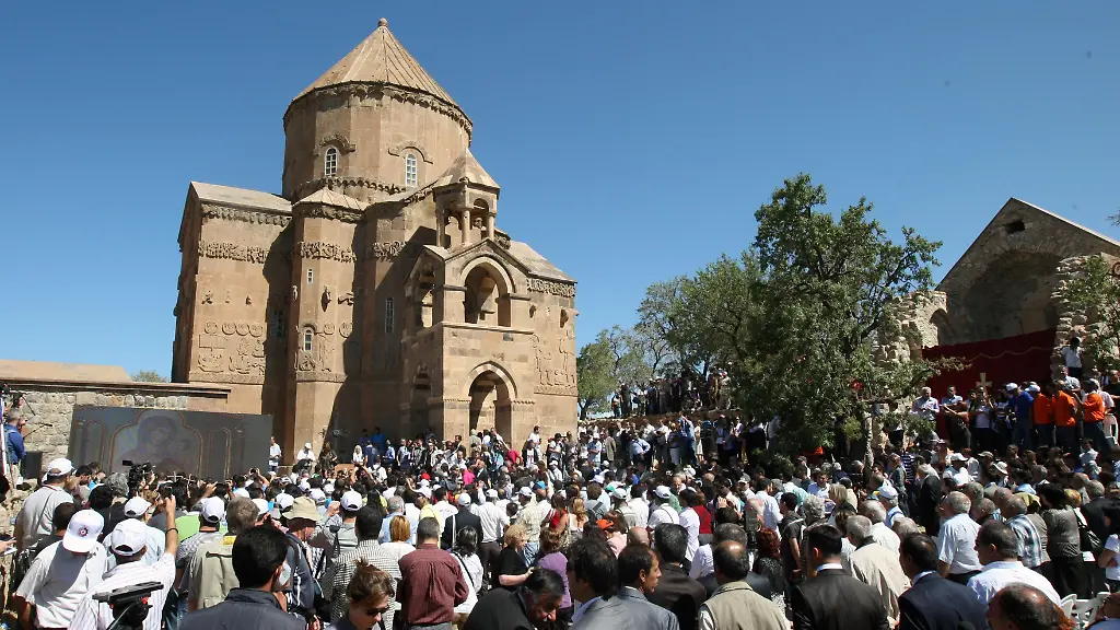 Turkey-Armenian-Church-XBO117-jpg1154559118765030508