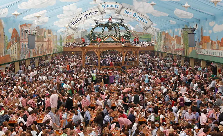 Germany-Oktoberfest-MAS114-jpg8548937201468218473