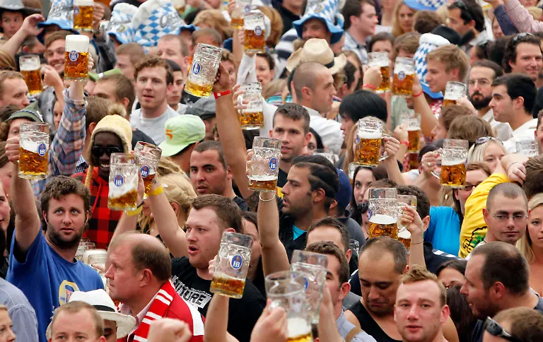 Germany-Oktoberfest-MAS106-jpg1888007292298567176
